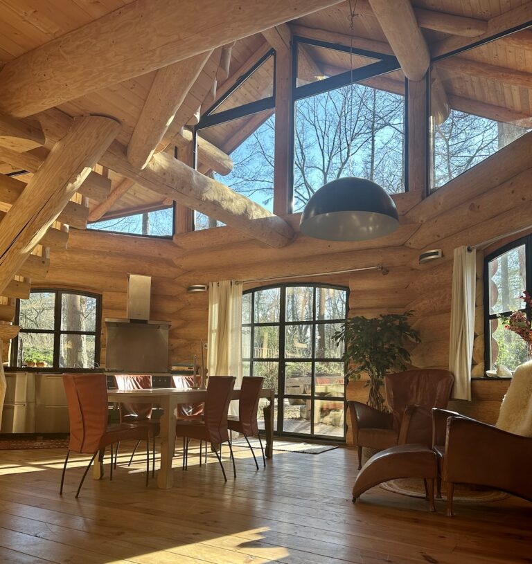 4CE997BC-4890-4210-AC15-1471A0233004-768x815